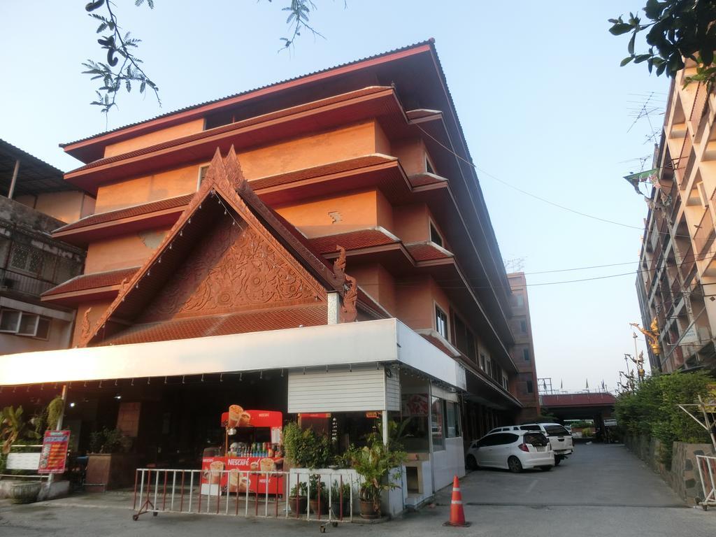 Ayutthaya Thenee Hotel Extérieur photo